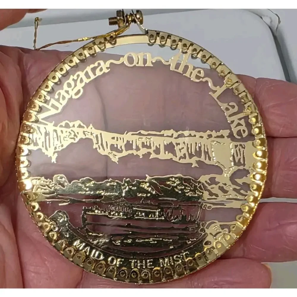 Niagra On The Lake Canada Round Gold And Glass Christmas Ornament Wine Country